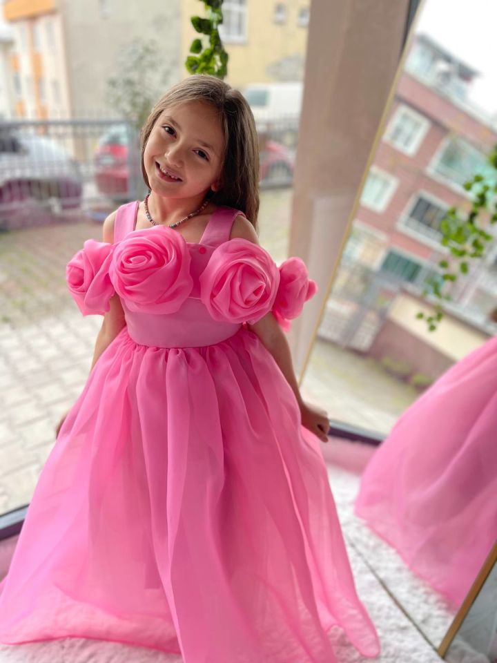 3 Boyut Gül Detaylı Barbie Pembe Uzun Çocuk Abiye Elbise