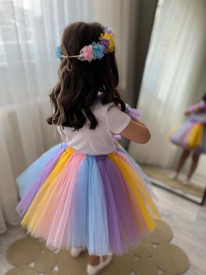 Çiçekli Kız Çocuk Unicorn Doğum Günü Kostüm Konsepti, Bilekik, Taç, Tişört, Etek 5 Parça Tütü Set