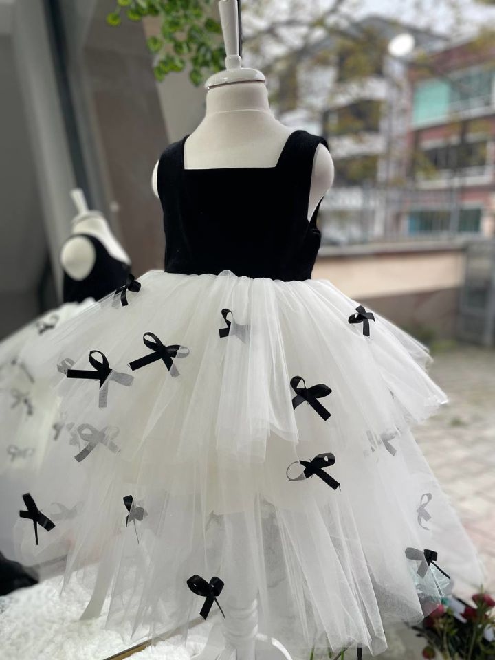 Kız Çocuk Kabarık Tütülü Siyah Mini Fiyonk Kadife Kumaş Doğum Günü Parti Elbisesi + Toka