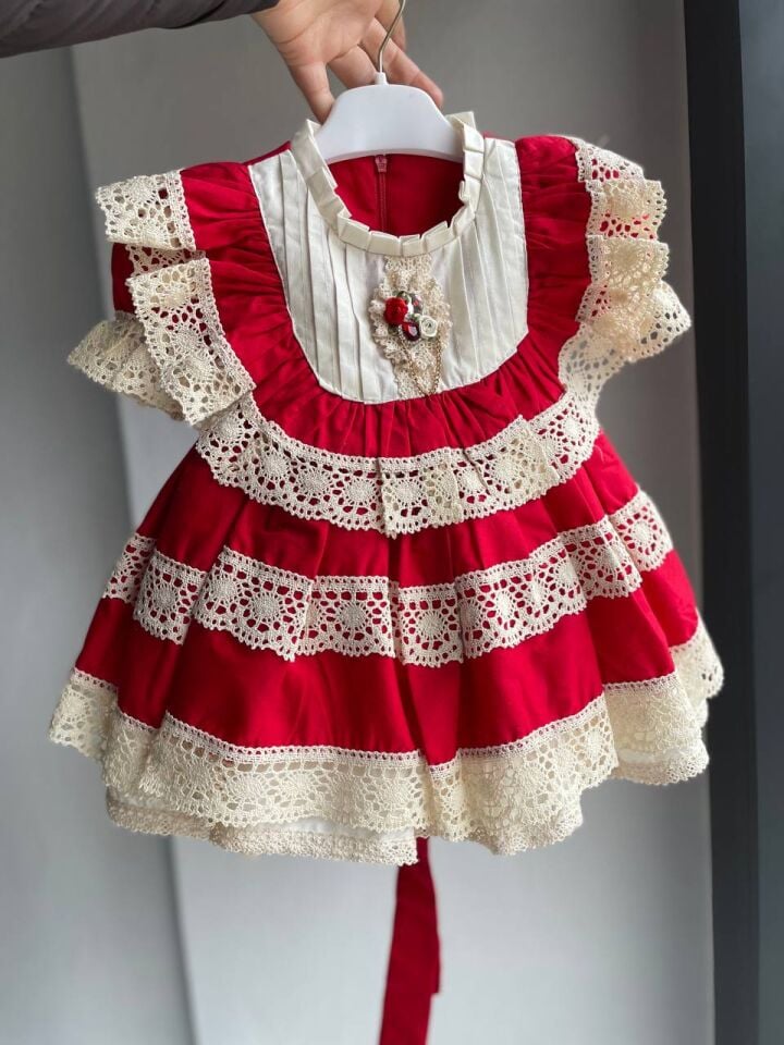 Sare Çocuk Giyim Kız Çocuk Kırmızı Vintage Ham Pamuk Organik Güpürlü Özel Gün Elbisesi