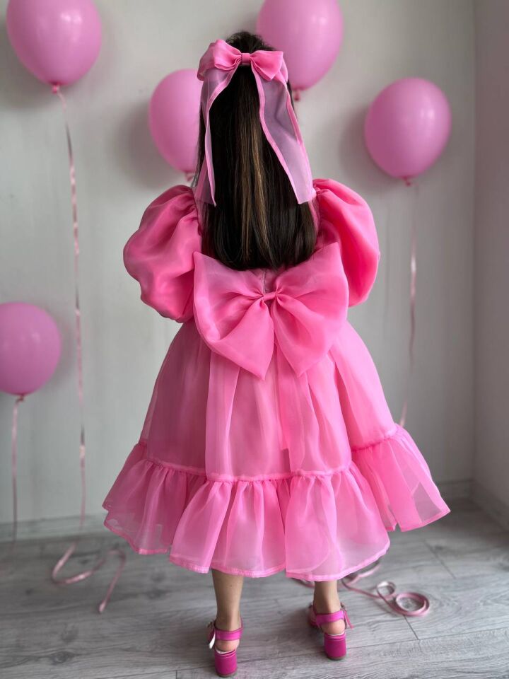 Kız Çocuk Pembe Kalp ve Fırfır Detaylı Karolin Prenses Doğum Günü Abiye Elbise + Çanta+ Toka