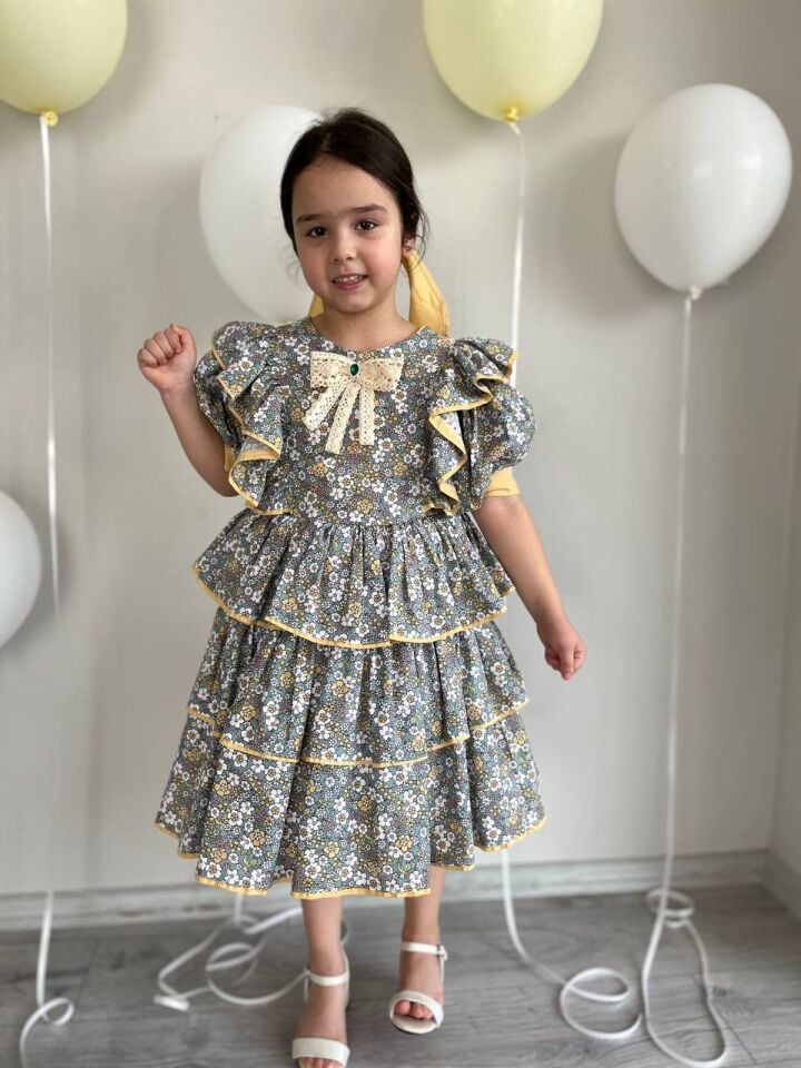 Kız Çocuk Sarı Çiçekli Vintage Çocuk Organik Elbise, Eteği Katlı Kabarık Özel Pamuklu Elbise+ Toka