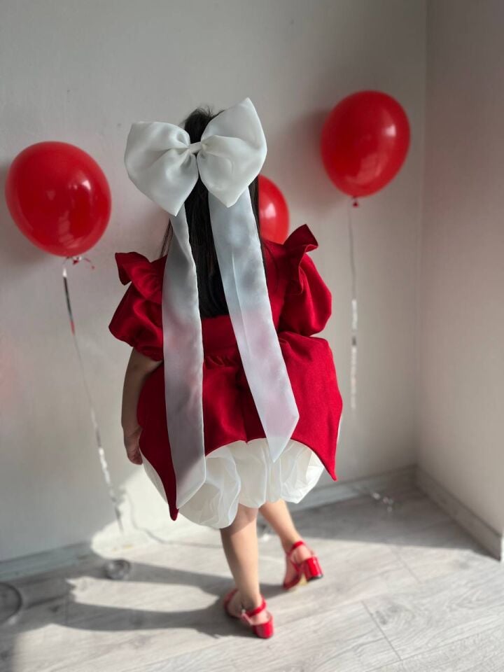 Kırmızı Kadife Eteği Beyaz Gül Motifli Özel Tasarım Kız Çocuk Abiye Doğum Günü Elbisesi +Toka