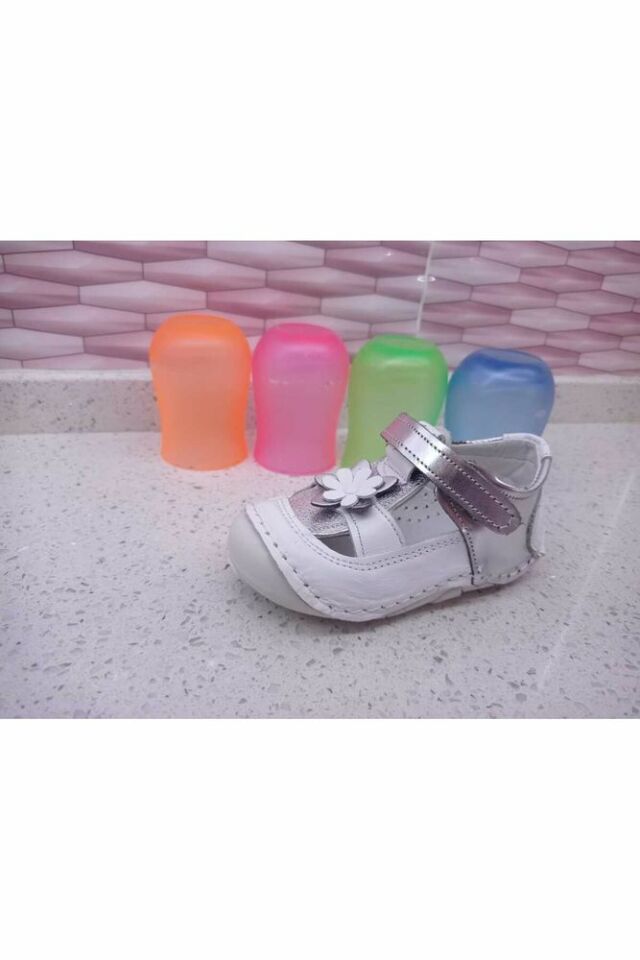 Gümüş Gri Kız Bebek Hakiki Deri Yumuşak Ortopedik Ayakkabı